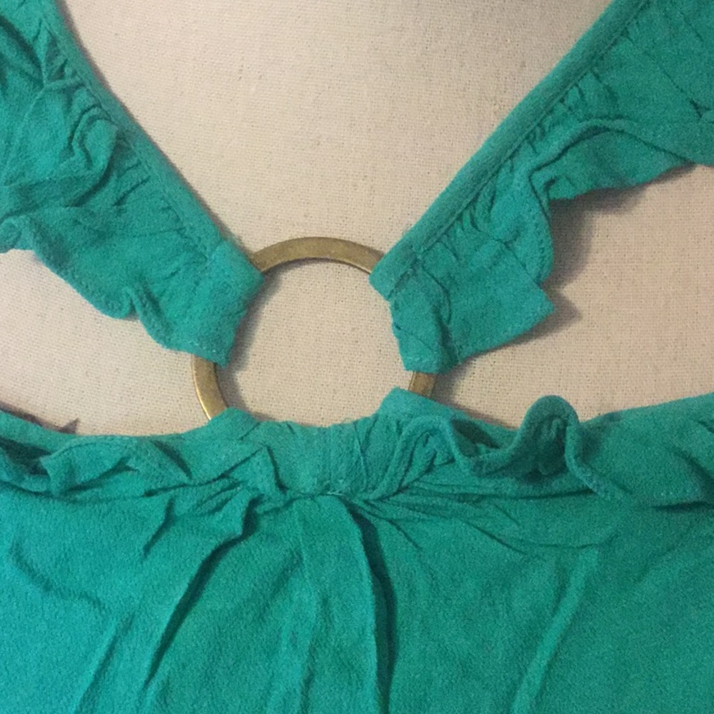 ❌DONATED❌Emerald Green Cold Shoulder Detailed Top - Picture 6 of 8
